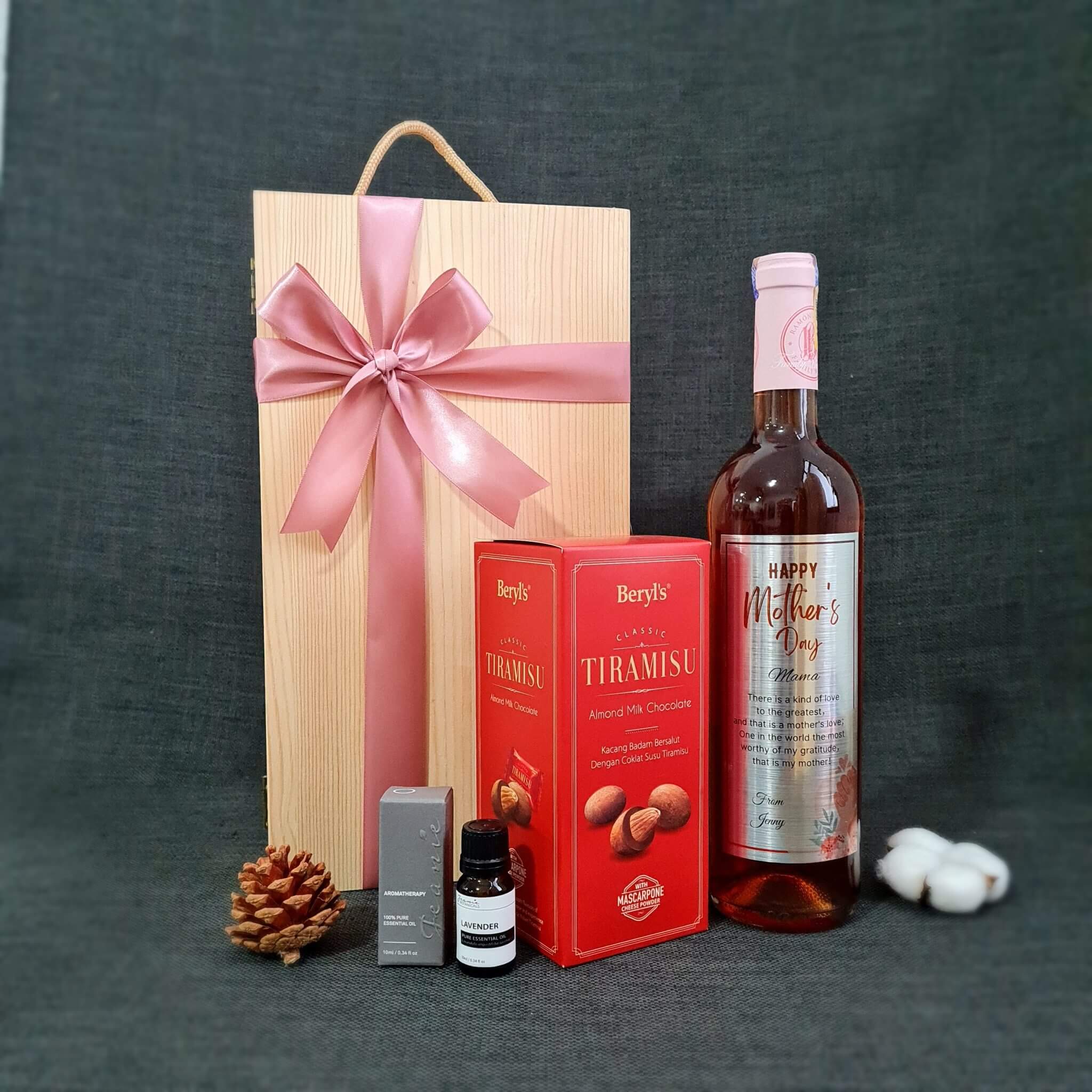 Personalized Rose Wine Gift Set 01 In C Studio . Gift